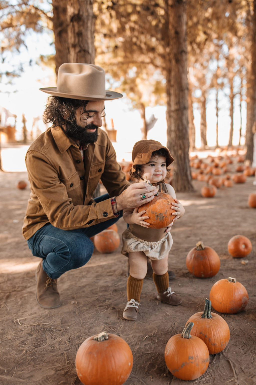 family pumpkin patch photos