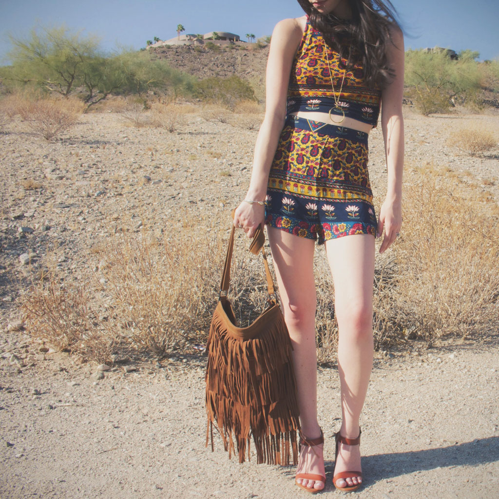 New Darlings - SavoirFaire Fringe-UO Brown Sandals