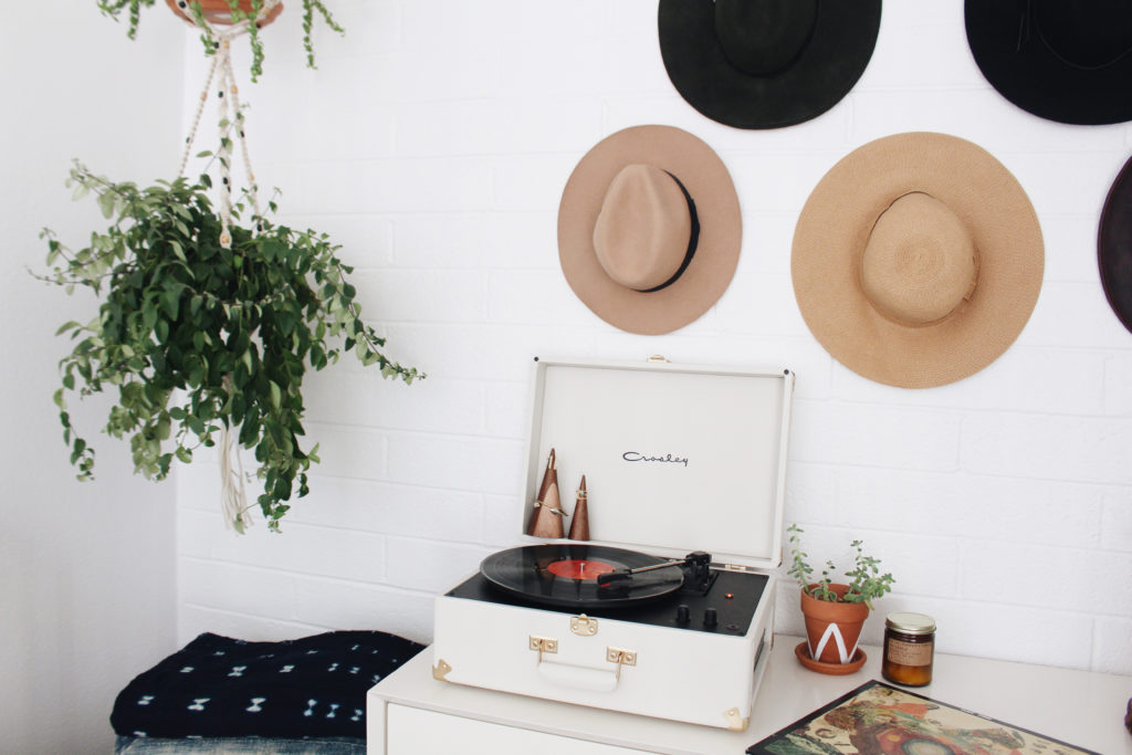 New Darlings - At Home - Crosley Record Player - Midcentury furniture 