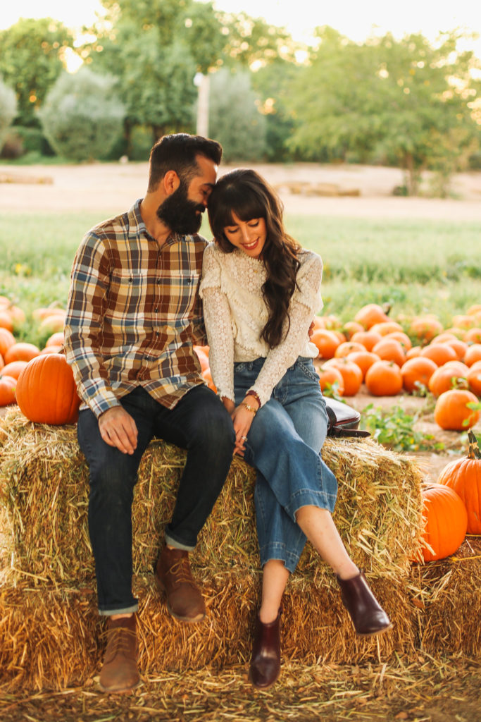 Pumpkin Picking Couple Outfit Ideas
