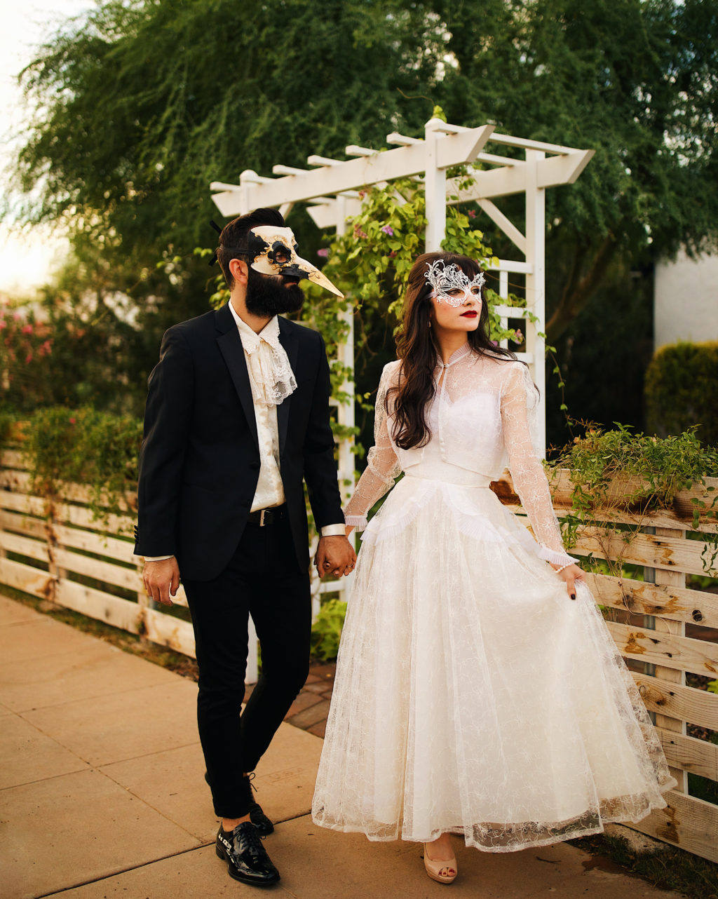 Masquerade outfits for on sale couples