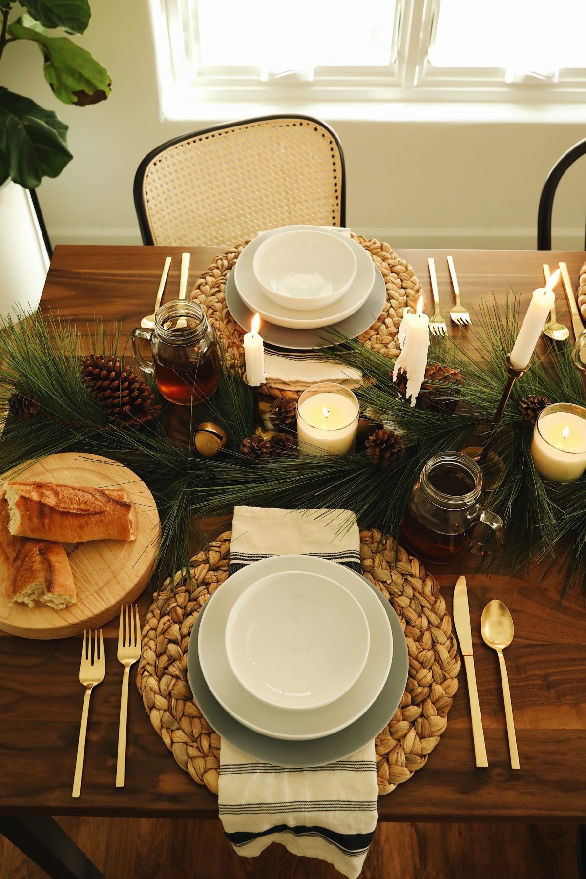 A Neutral Holiday Table with Shutterfly