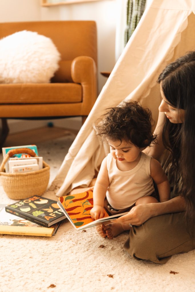 Montessori Inspired Books for 0-12 Months