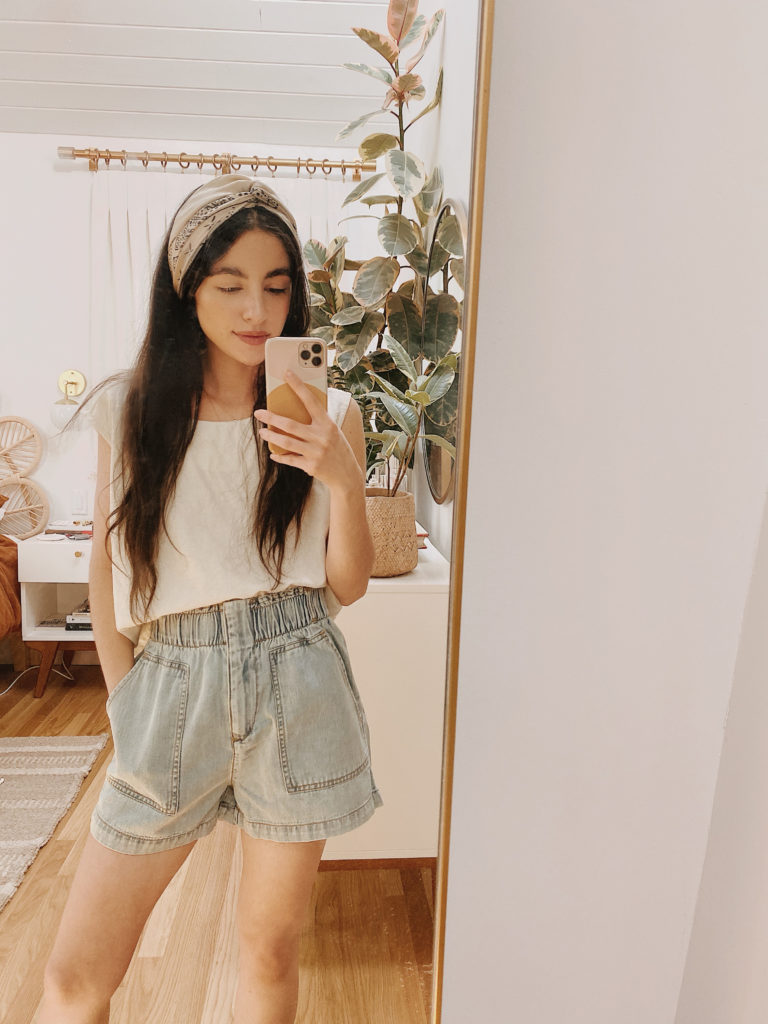A Week of Outfits - Paperbag shorts